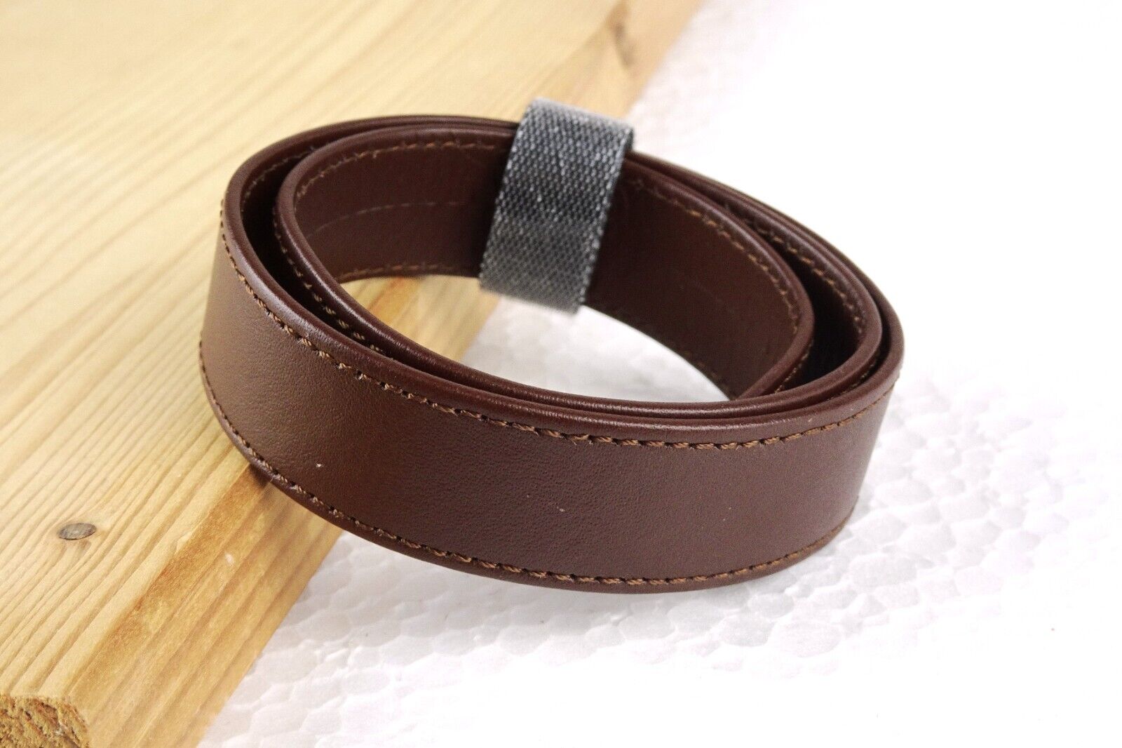 Lederriemen genäht, 10mm breit, Farbe: tabak