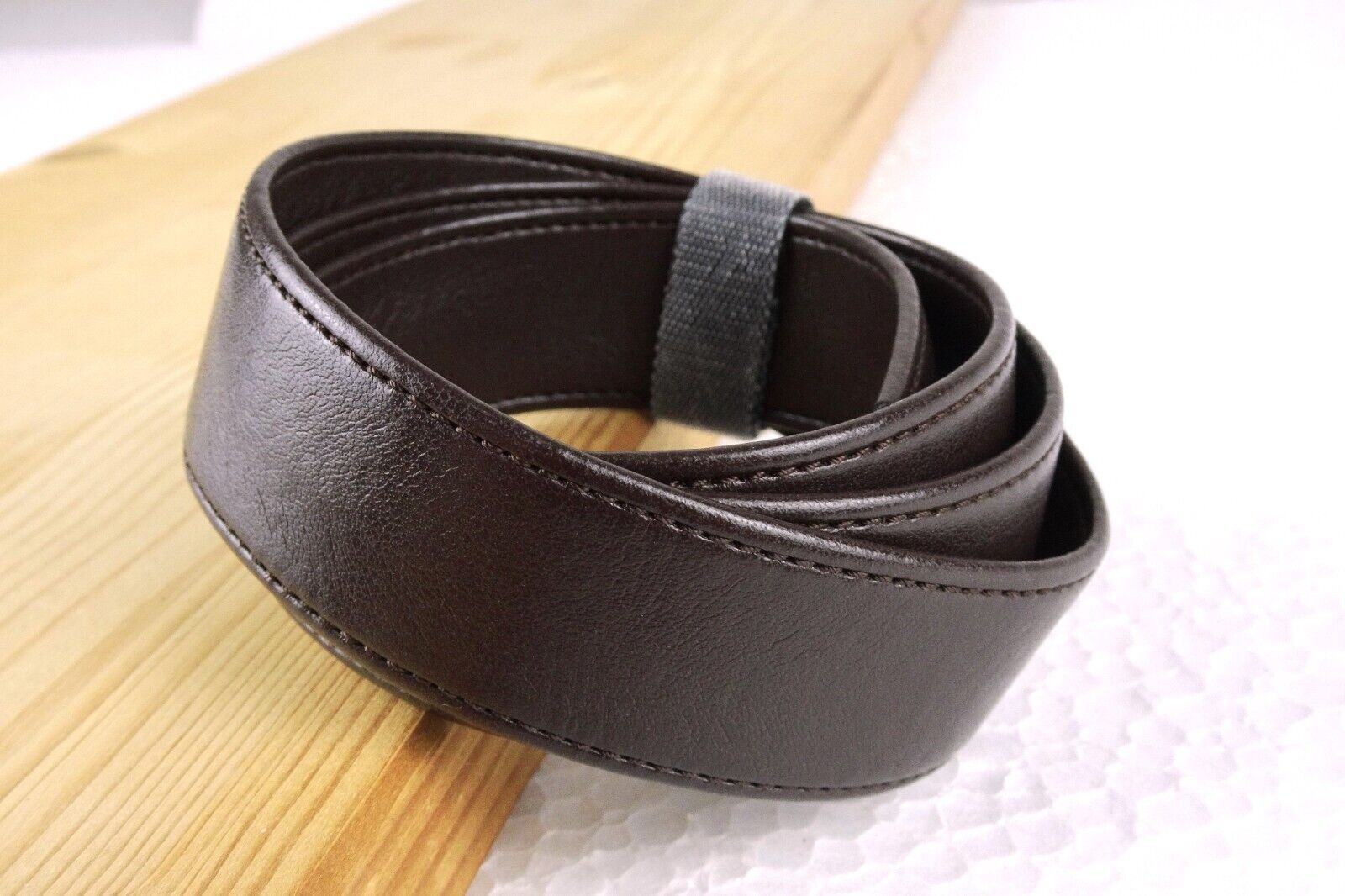 Lederriemen genäht, 15mm breit, Farbe: dunkelbraun